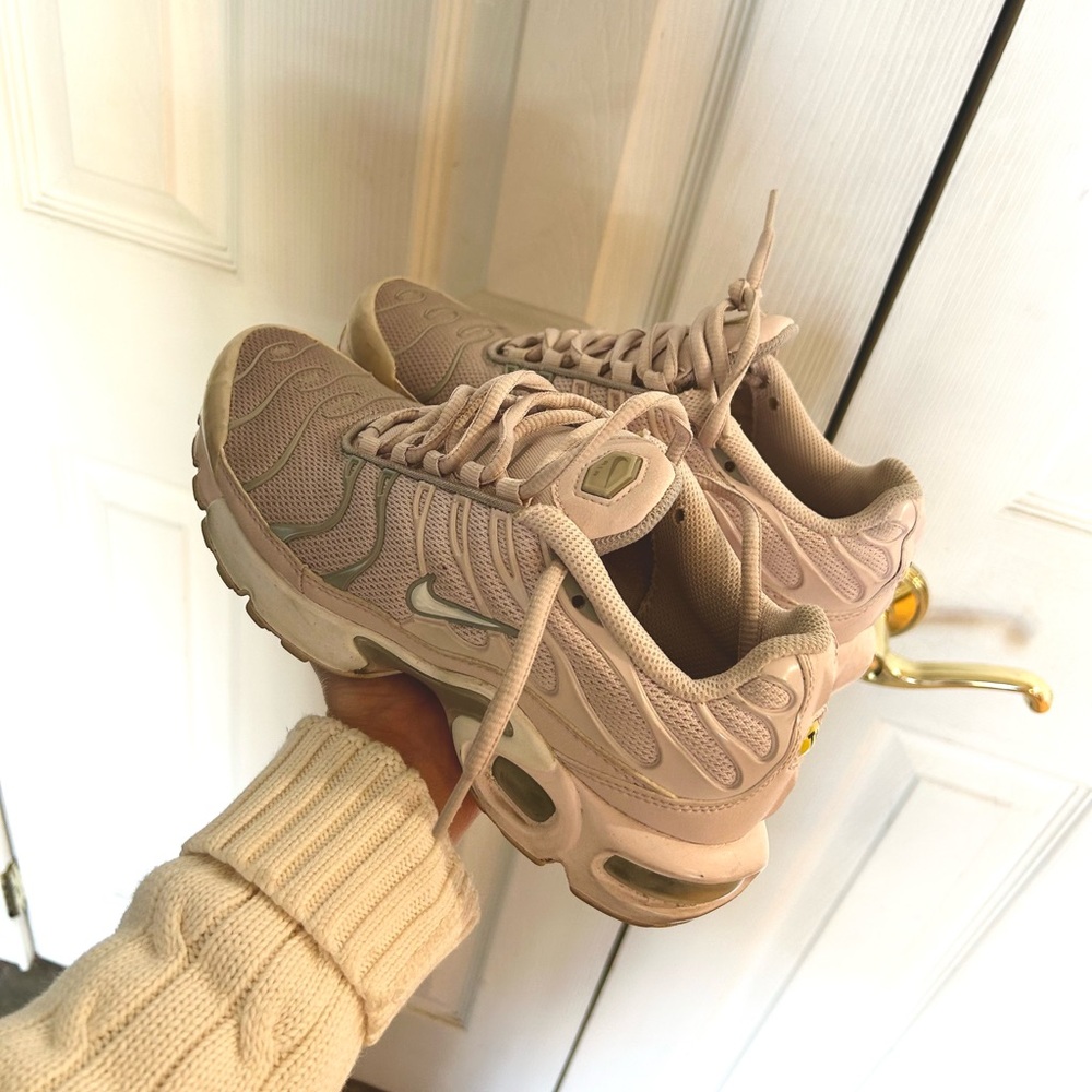 Nike Women's  Sneakers